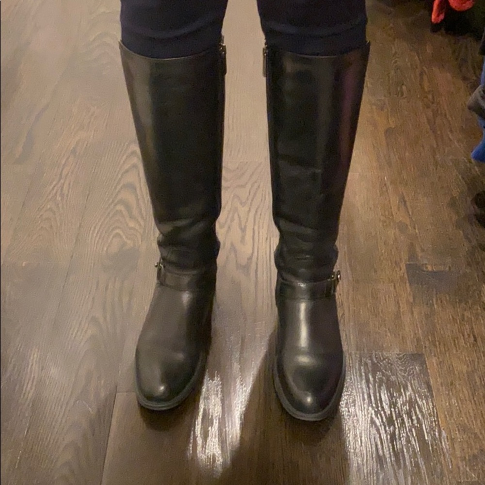 Aquatalia for Russell & Bromley Knee High Boots 38 in Perfect condition..a deal!
